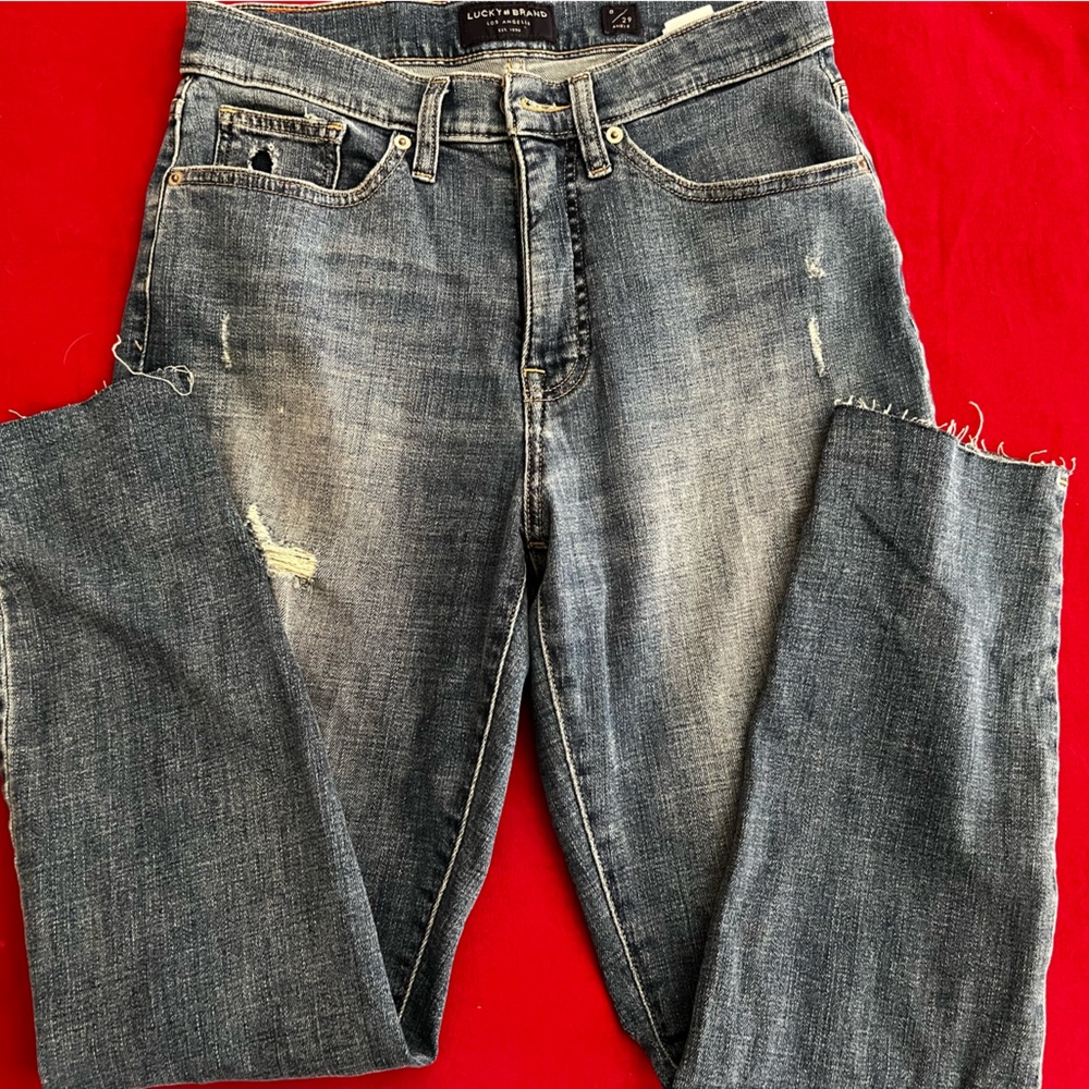 Lucky jeans size 8 or 29